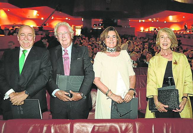 José Ramón Lizarraga, Felipe Torres, Ana Felicitas Muñoz y Susana Rodríguez Vidarte. 