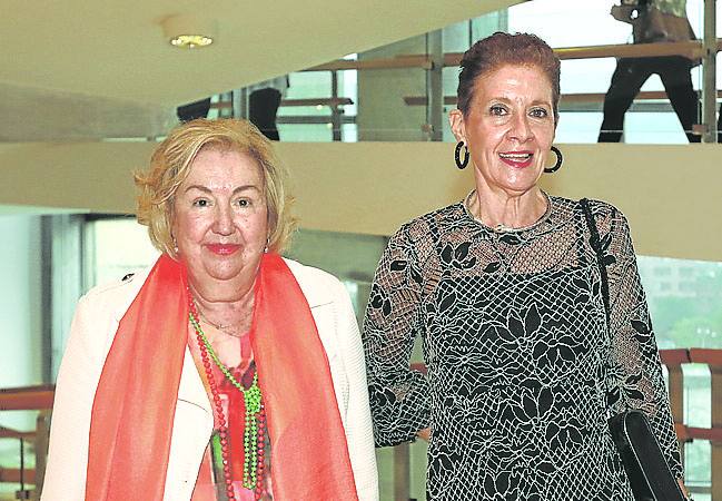 Carmen Miral y María Ángeles Ortube.