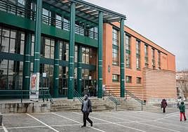 Plaza Sefarad en el barrio de Judimendi.