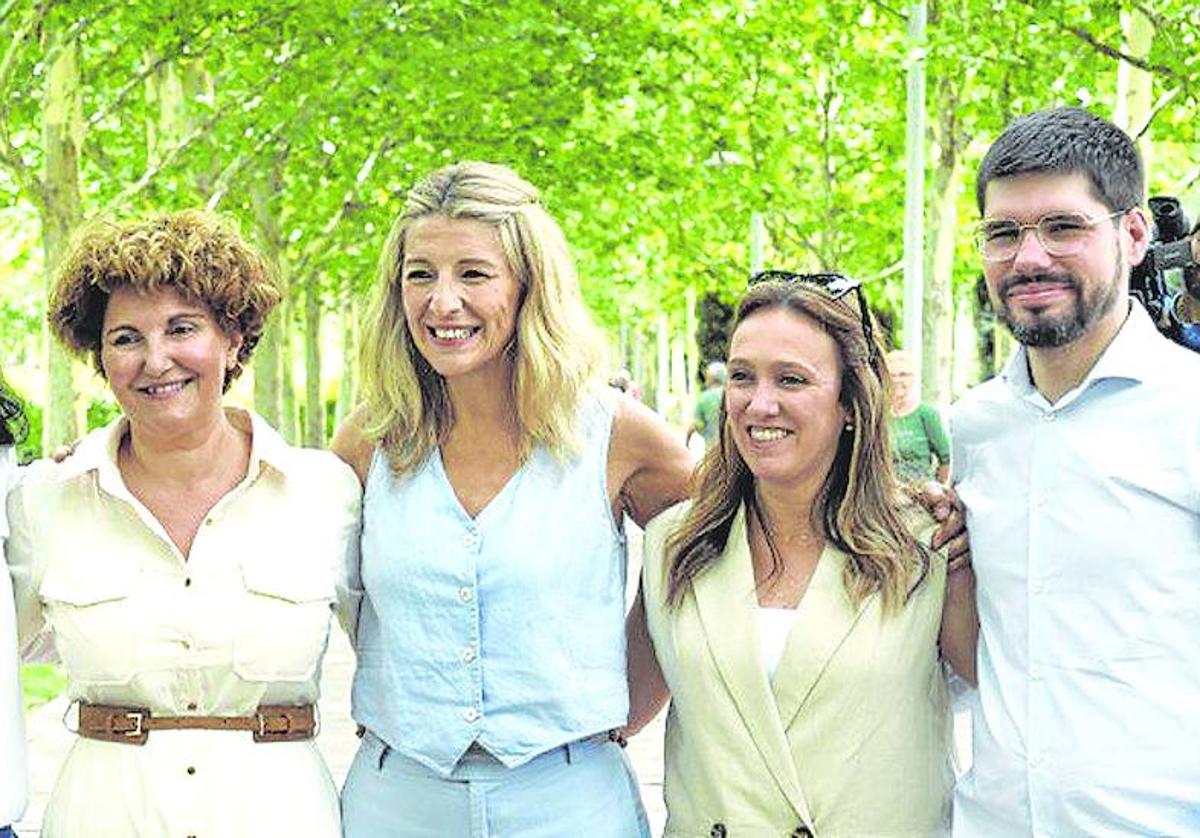 Los principales candidatos vascos de Sumar, ayer en Madrid con Yolanda Díaz.