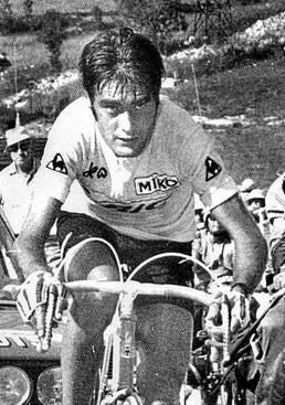 Imagen - Como Merckx en sus mejores días. El Conquense entra victorioso en la meta de Les Orres.