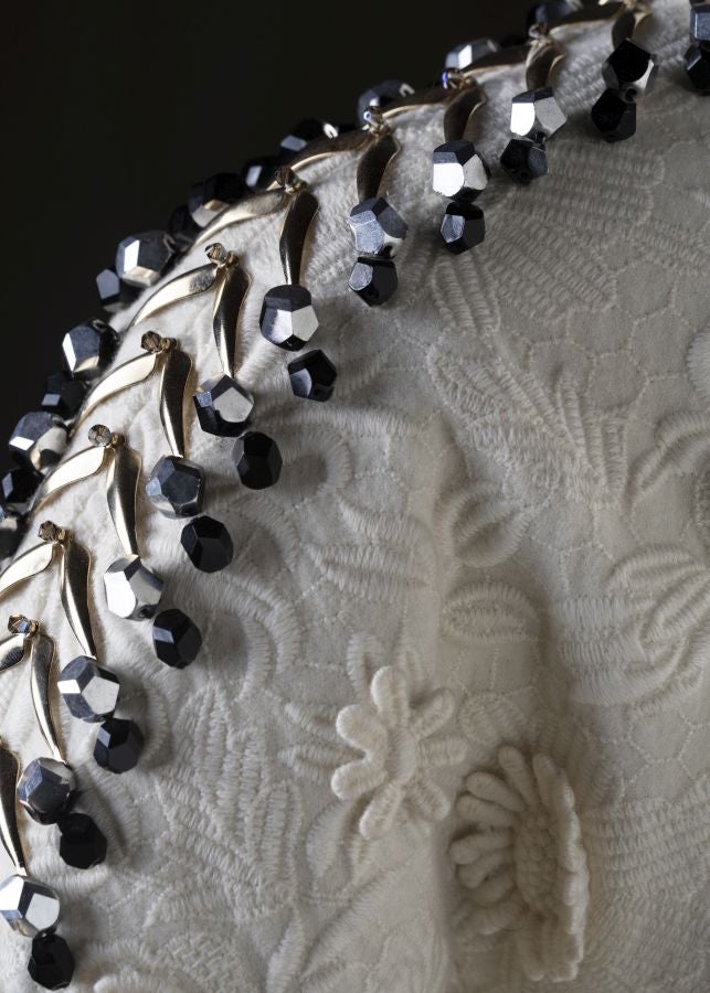 El Museo Balenciaga expone la primera antología del diseñador Josep Font