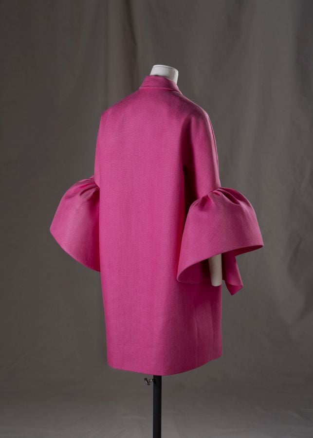 El Museo Balenciaga expone la primera antología del diseñador Josep Font