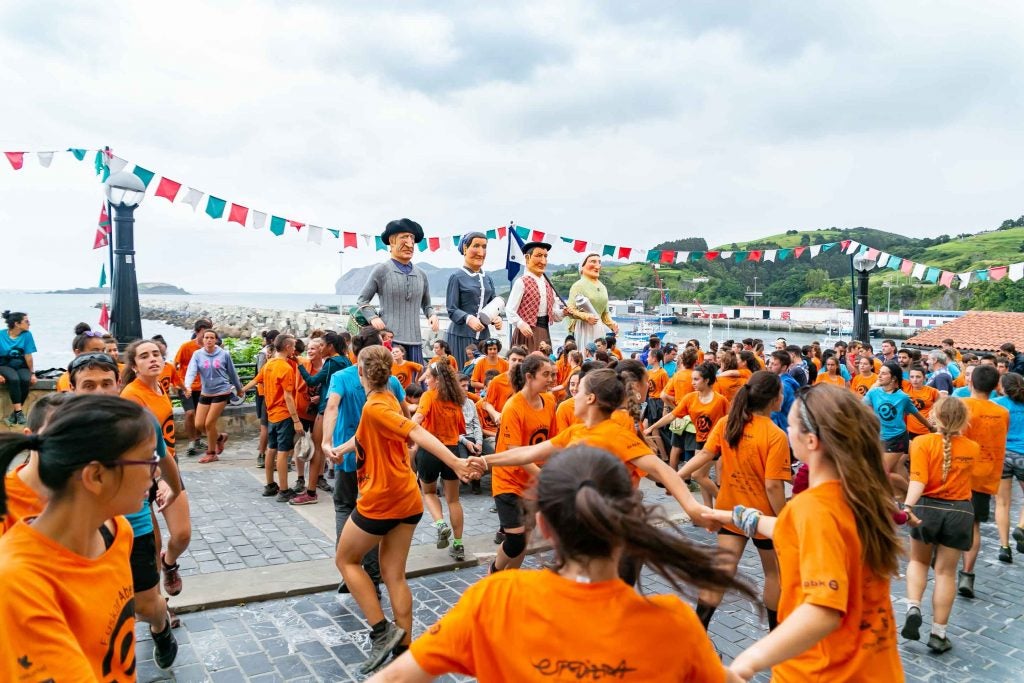 EuskarAbenturan aurkituko duzunaren irudiak!