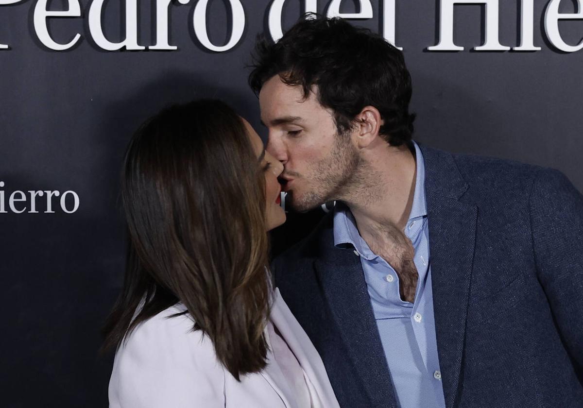 La pareja durante el desfile de Pedro del Hierro en febrero