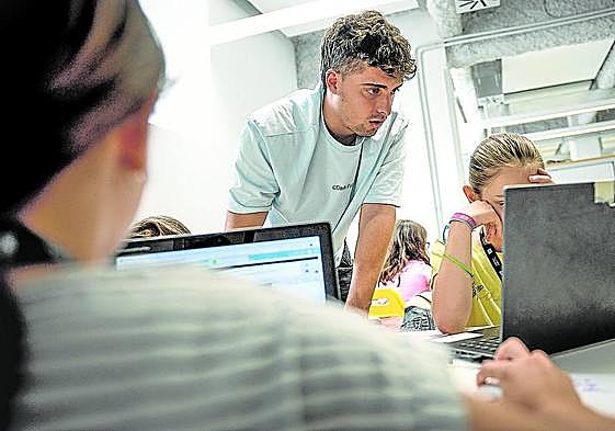 Durante dos semanas los menores tendrán que hacer frente a varios retos.