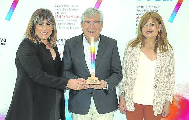 Susana Cuesta, Miguel Ángel Echevarría y Kontxi Llorens.