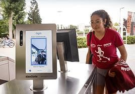 Las máquinas de reconocimiento facial han empezado a funcionar en El Estadio esta semana.