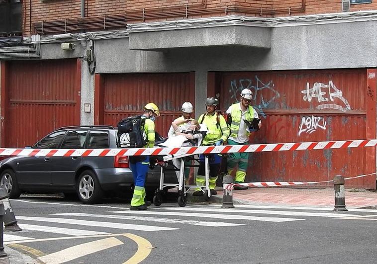 Dos mujeres resultan heridas en el incendio de una vivienda en Sondika