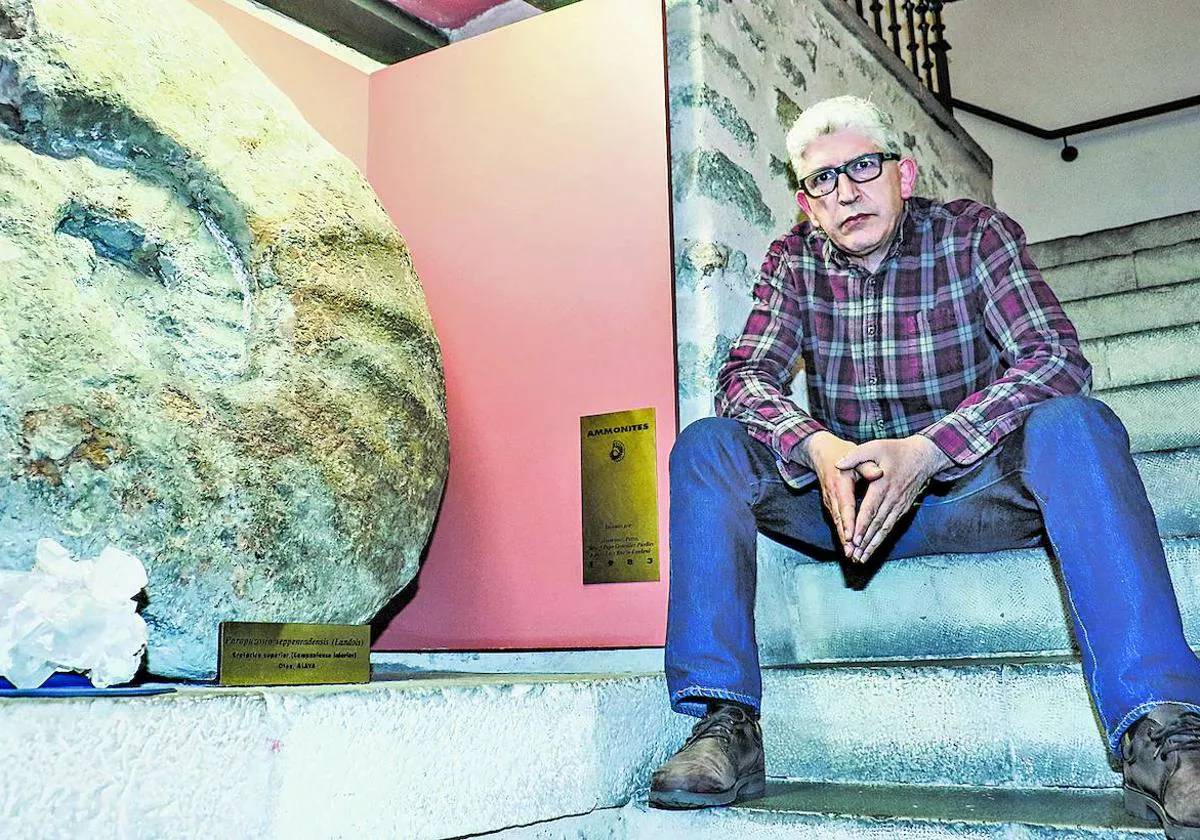 The Director of Natural Sciences retires without realizing his dream of creating a new museum in Vitoria