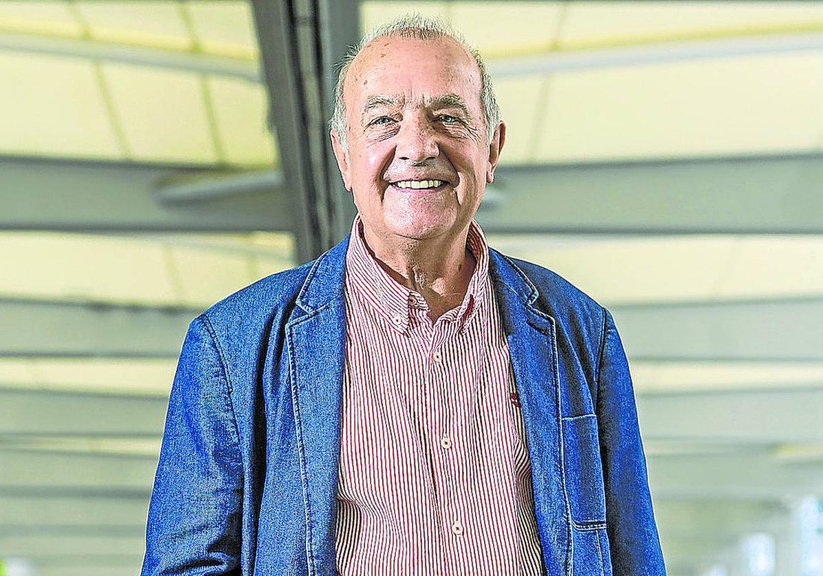 Iñaki Ruiz de Pinedo, en la plaza de Santa Bárbara.