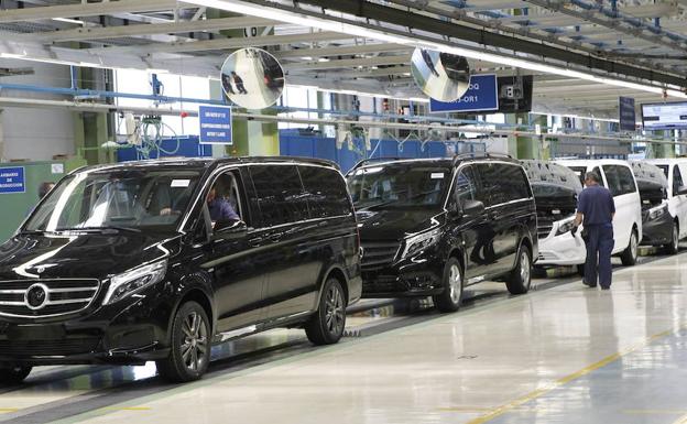 Primera reunión «muy positiva» de Bernd Krottmayer con la plantilla de Mercedes Vitoria