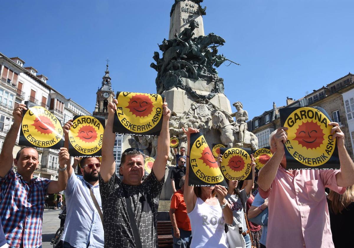 Movilización en Vitoria contra la central en 2017.