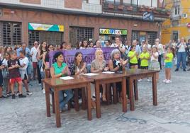 El Movimiento Feminista de Bermeo ha leído un comunicado para denunciar las agresiones machistas y sexistas en el municipio costero.