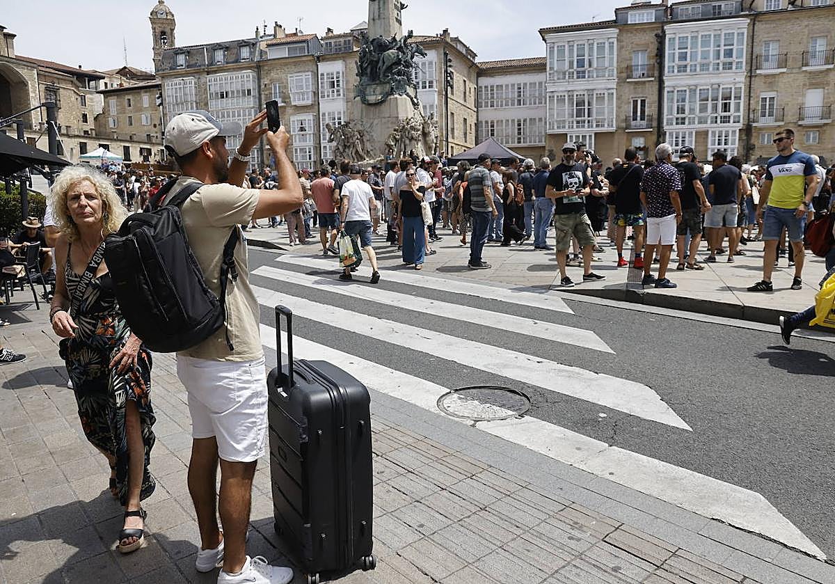 Visitantes en Vitoria durante el Azkena.