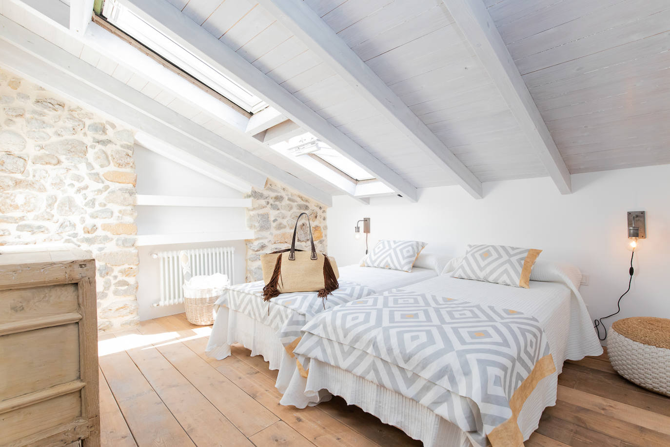 La espectacular casa rural del siglo XVI en Cantabria para cuidar cuerpo y mente