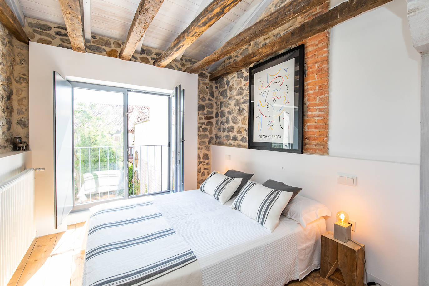 La espectacular casa rural del siglo XVI en Cantabria para cuidar cuerpo y mente