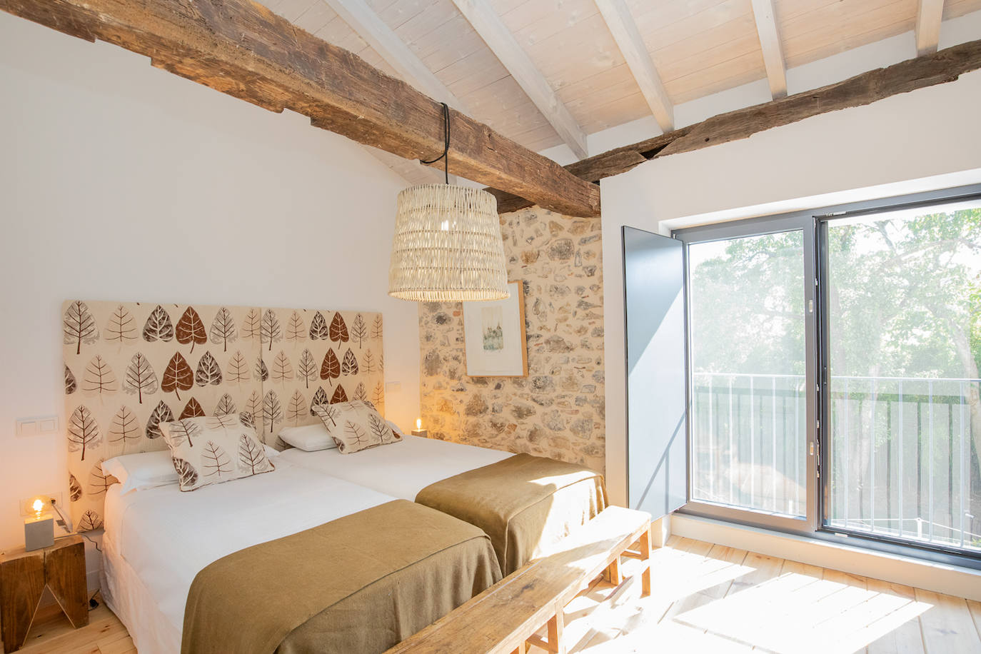 La espectacular casa rural del siglo XVI en Cantabria para cuidar cuerpo y mente