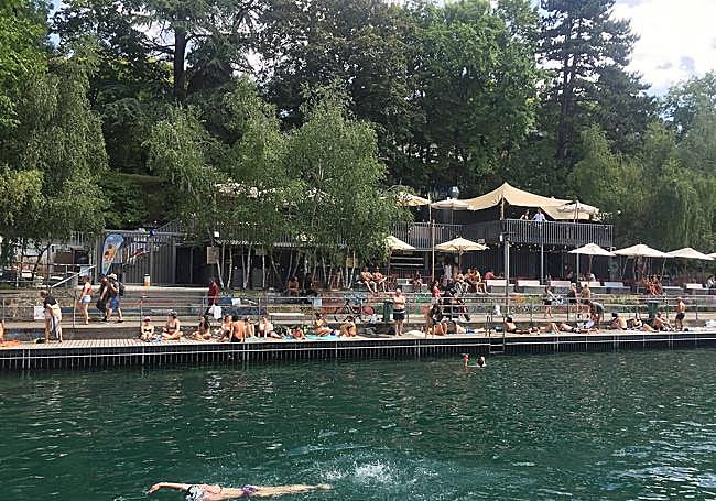 Zona de baños en el río