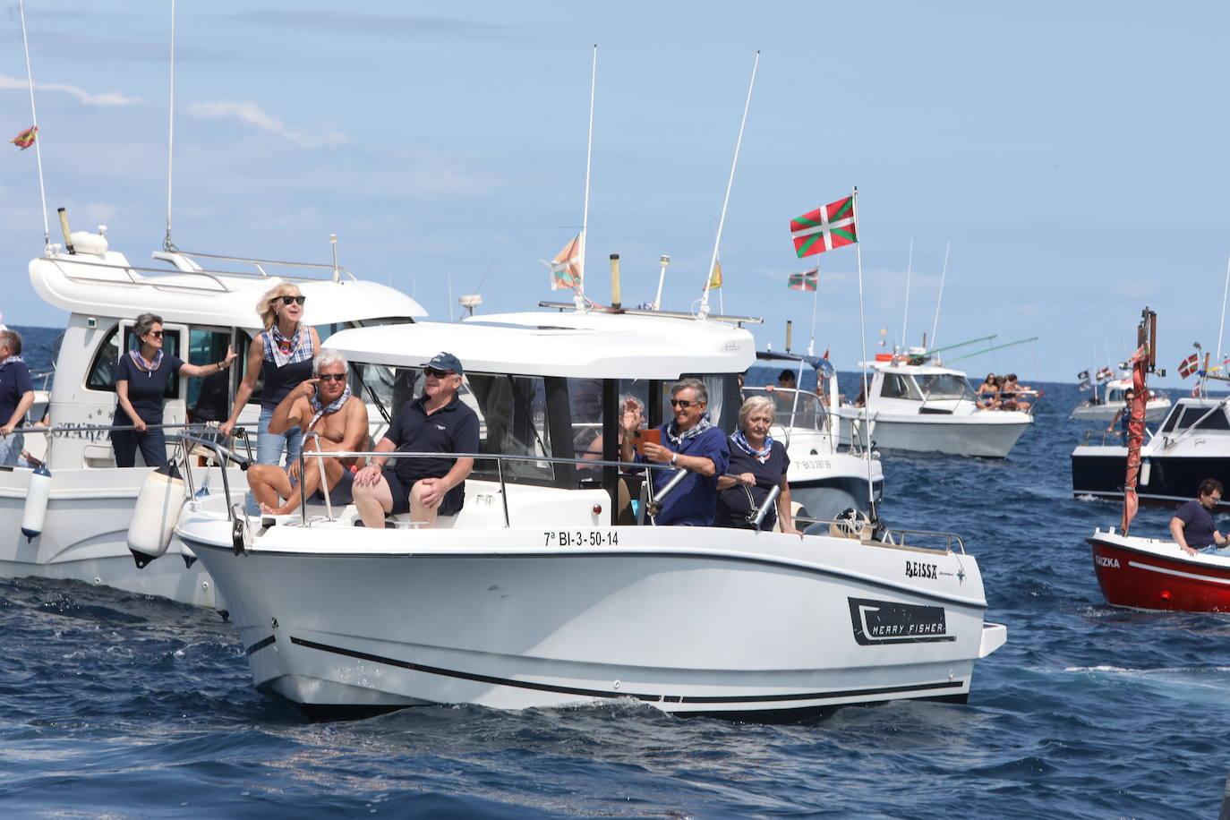 Miles de personas disfrutan de las Madalenas en Bermeo y Elantxobe