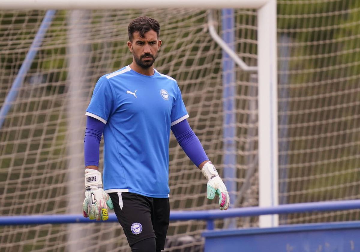 Pacheco estuvo entrenando con Luis García hasta el 10 de agosto.