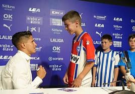 Giuliano Simeone: «El Alavés tiene mucha hambre y eso va conmigo. Vamos a encajar»