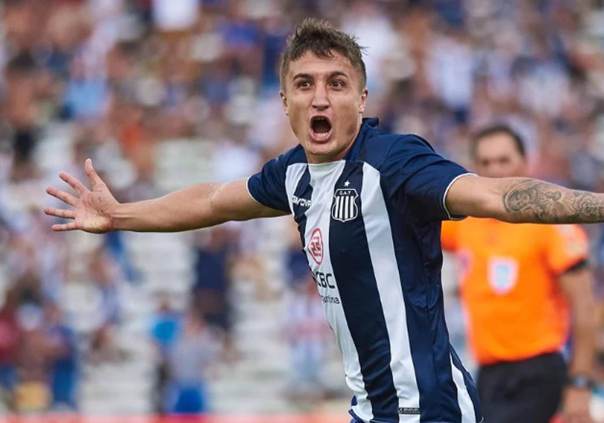 Tenaglia, durante un partido con la camiseta de Talleres.