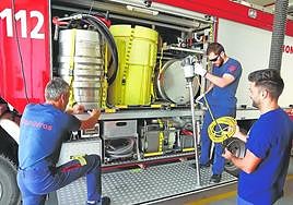 A diario. Revisar el estado del material para ser eficaces y operativos es una tarea imprescindible.