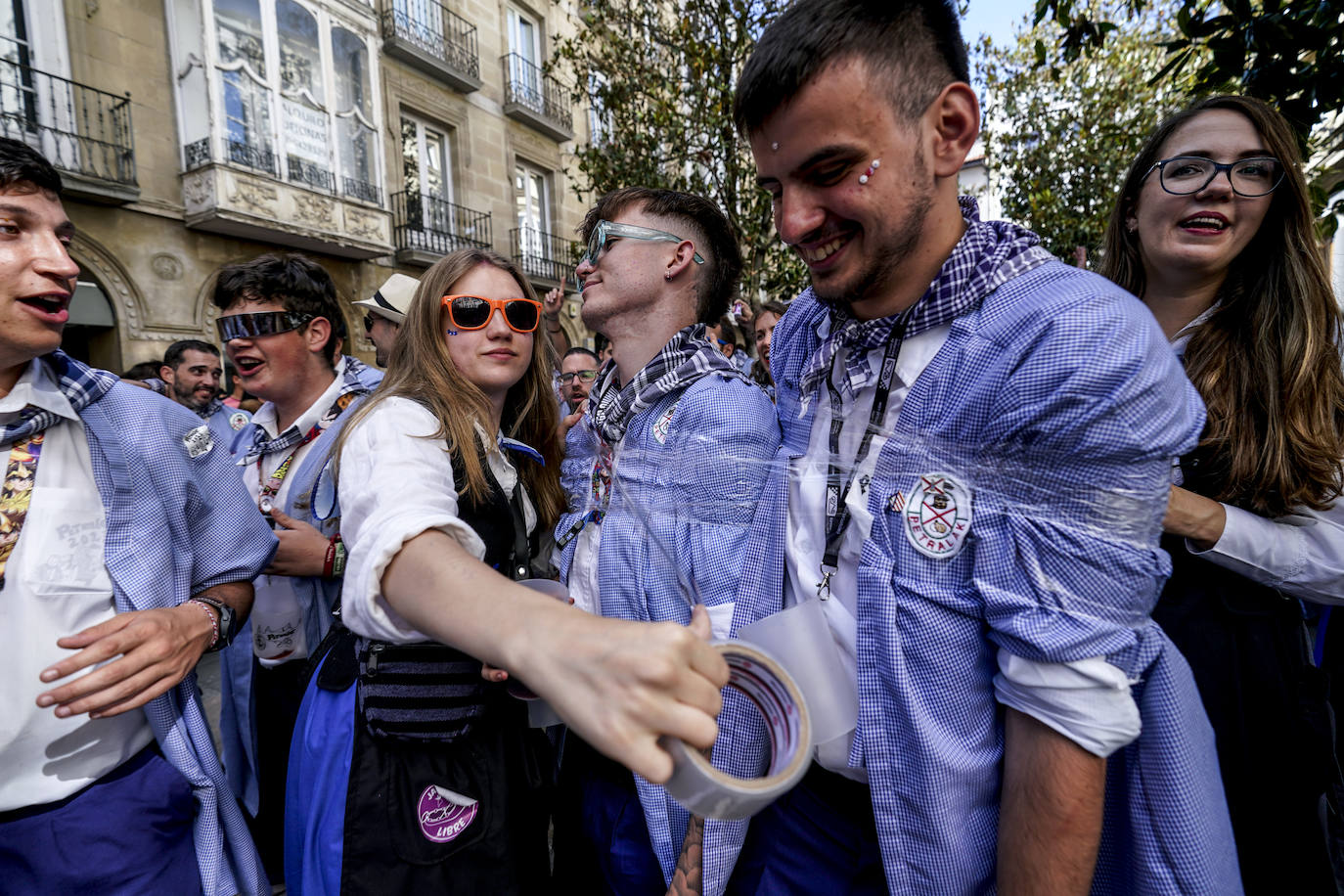 La fiesta sin fin de neskas y blusas