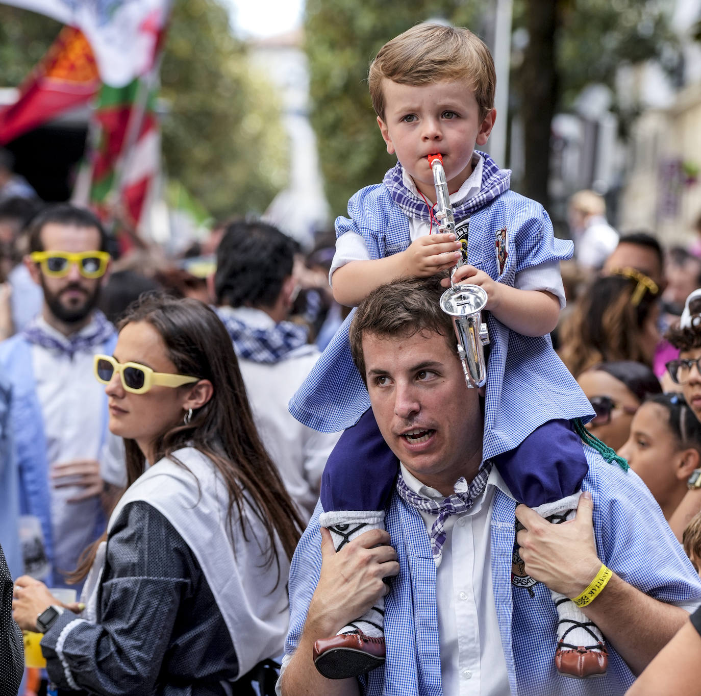 La fiesta sin fin de neskas y blusas