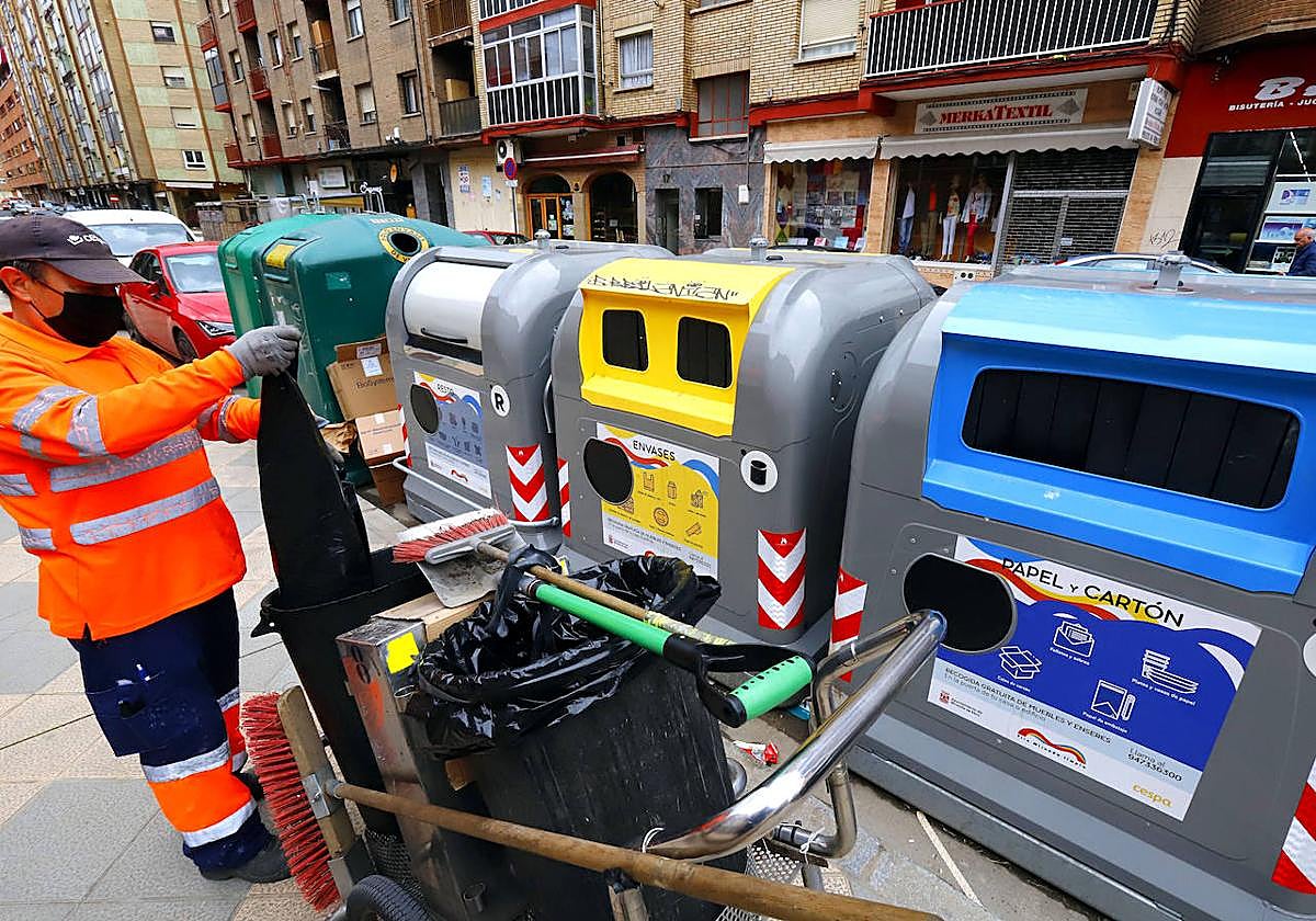 Las islas de reciclaje deberán dejar hueco para un nuevo depósito.
