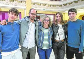 Aitor y Fernando Moretón, Karina Pineda, Amaia Moretón y Alain Montori.