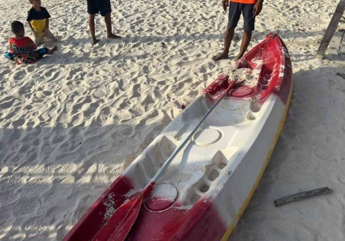 Kayak encontrado por la policía en la isla de Koh Phangan