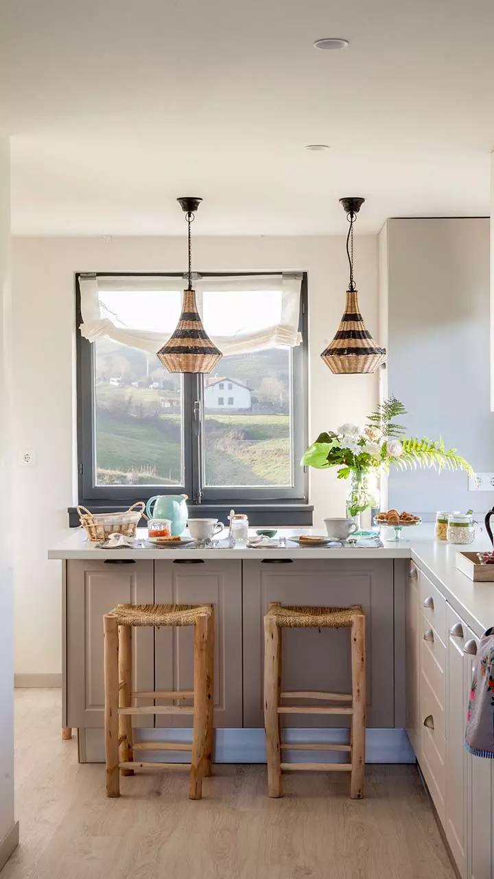 Zona de comer de la cocina.