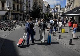 La Blanca sirve de imán para turistas, la mayoría llegados de otros rincones de España.