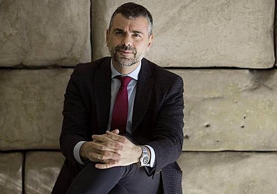 Santi Vila fue condenado por el Tribunal Supremo a un año y ocho meses de inhabilitación.