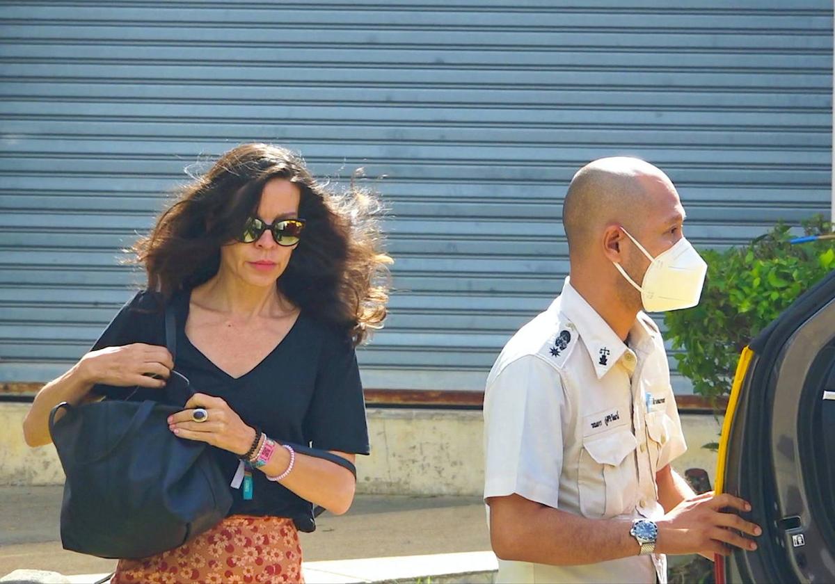 Silvia Bronchalo, a su llegada a la cárcel donde ha sido internado Daniel Sancho.