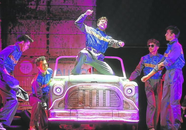 'Grease' llena de brillantina el Euskalduna