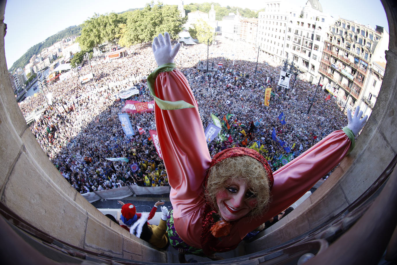 Bilbao descorcha la Aste Nagusia