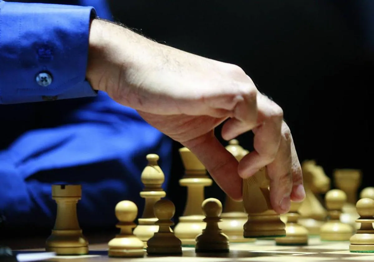 👋🏼 ¡Hola comunidad SEMSyS! ¿Por qué el ajedrez es un deporte? ♟️ El  Comité Olímpico Internacional (COI) lo considera un deporte y la Federación  Internacional de Ajedrez (FIDE) regula las competiciones internacionales.