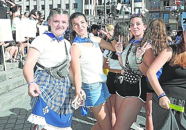 Izaro Barran, Haizea Muñoa, Nekane Urteaga, Ainize Diez