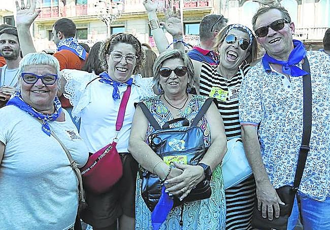 Laura Roca, Merce Alvarez, Silviana Marti, Carma Puig, Jim Juncosa