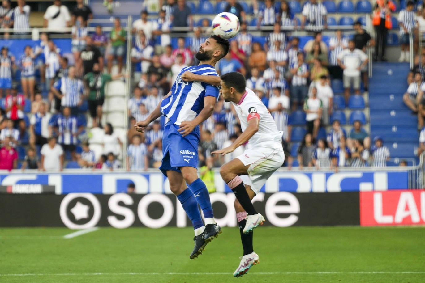 El fútbol de Primera vuelve a Mendizorroza