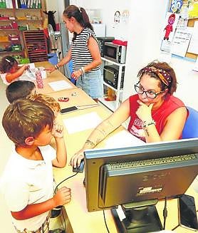 Imagen secundaria 2 - Los más pequeños se dan cita en la Ludo. 