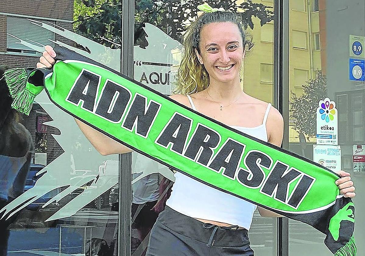 Marta Hermida: «Me motiva que el Araski es un club grande que luchará por todo»