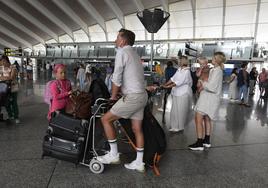 Familia de turistas noruegos en el País Vasco.