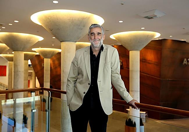 Juanma López Iturriaga,, que presentará el nuevo reality de aventuras de ETB, 'La Caza: nada es lo que parece'.