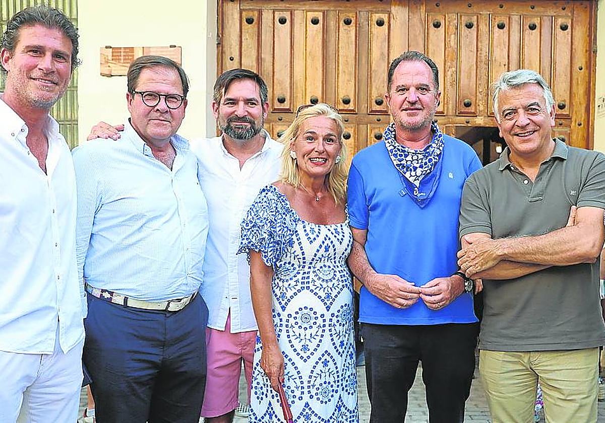 David García, Salvador de Foronda, Ángel Rodrigo, Esther Martínez, Carlos Iturgaiz, Javier de Andrés y Ángel Arranz.