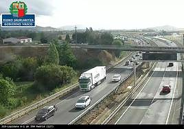 Tres personas heridas en dos accidentes de tráfico en la red viaria alavesa este domingo