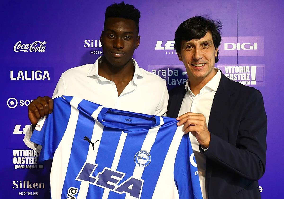 Samu Omorodion, durante su presentación como albiazul.